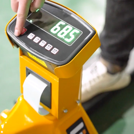 Sicherheitsvorfall bei Gabelstaplern löst Alarm aus – Stärkung des standardisierten Betriebs ist dringend erforderlich